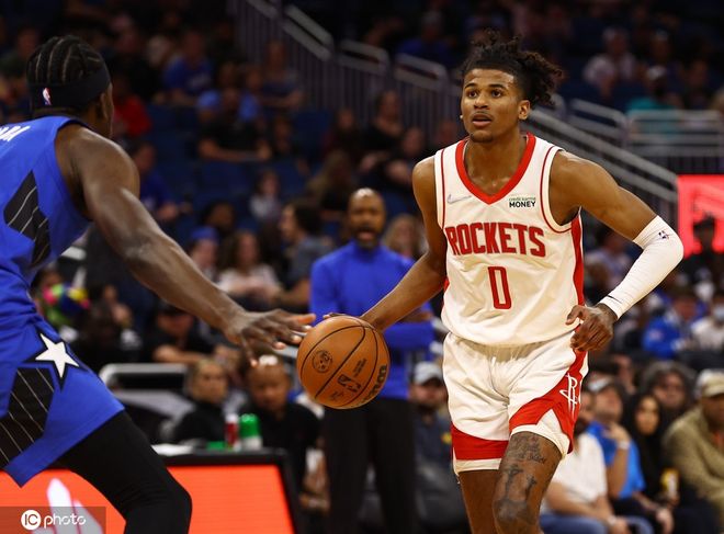 今天，传来中国男篮3新星NBA之路：曾凡博冲双向合同、林葳转NCAA